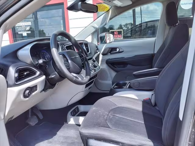 2020 Chrysler Pacifica - 2C4RC1FG3LR124122 - Image #7